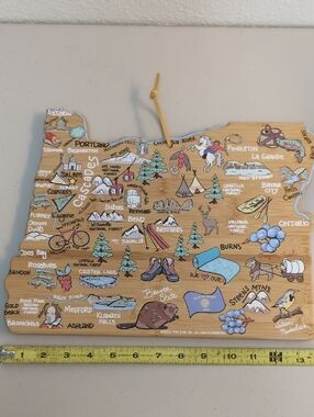 Oregon Wooden State Map Cutting Board - Colorful Illustration